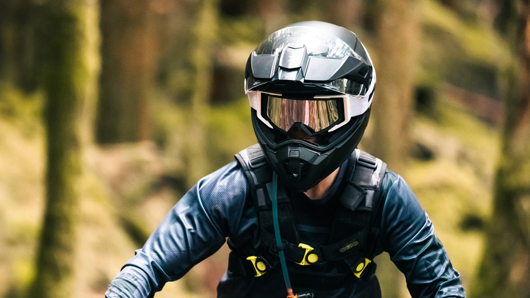 goggles motorcycle helmet Beasley HD Bubble road helmet will not exert too much pressure on childrens shoulders and necks even after long Motorcycle Goggles Mask, Detachable for